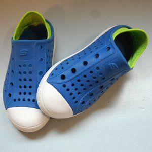 Sketchers Sandals / Water Shoes - Kids/Toddlers Size 10